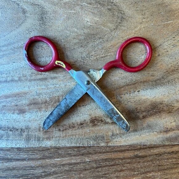 Vintage Red Handled Children's Safety Scissors - Picture 1 of 2